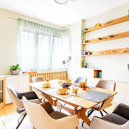 Luxury And Spacious At The Hearth Of The * 소피아