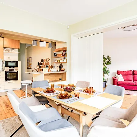Luxury And Spacious At The Hearth Of The * София